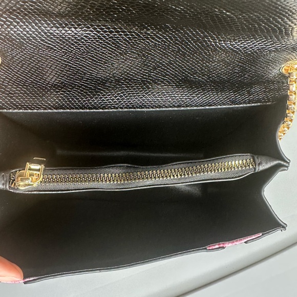 Three Tone Snake Pattern Purse (Black, Beige, Pink) - Picture 5 of 8